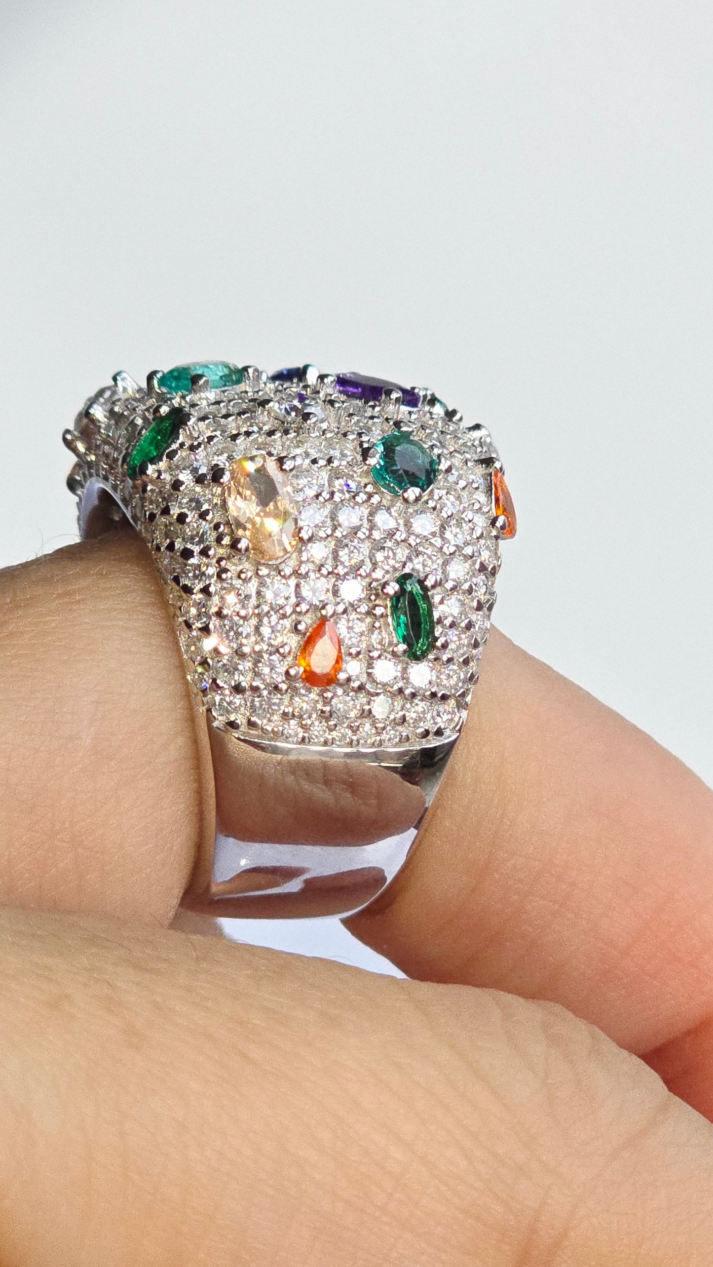 SoHo Spectrum Ice Ring