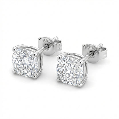 New York Solitaire Stud Earrings