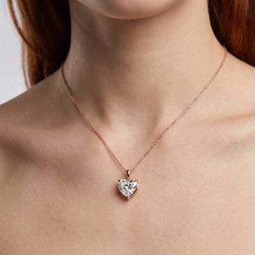 SoHo Lumière – Heart Diamond Pendant