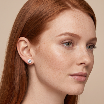 New York Solitaire Stud Earrings