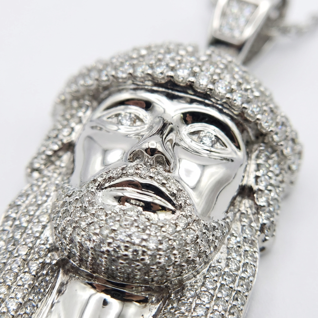 Harlem Icon Pendant