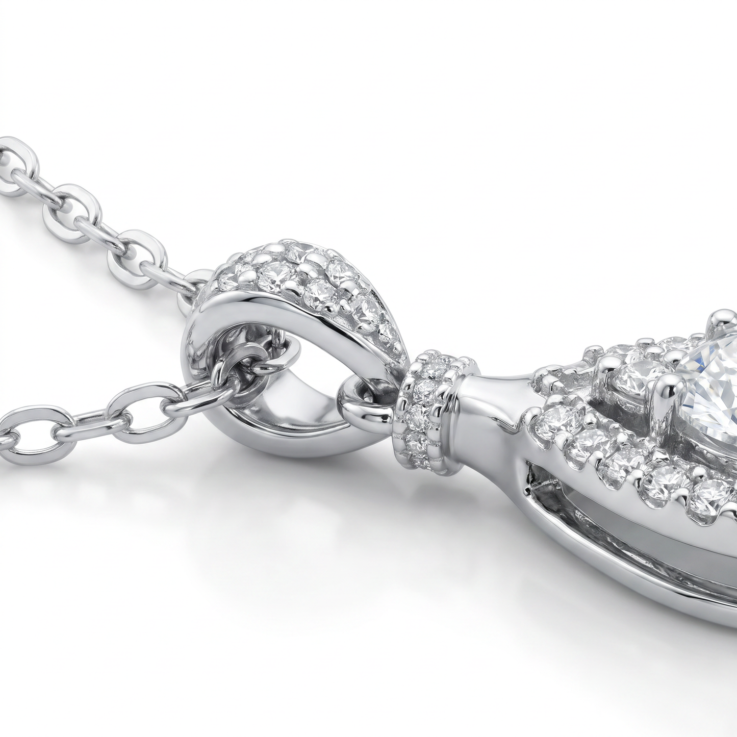 Fifth Avenue Halo Drop Pendant